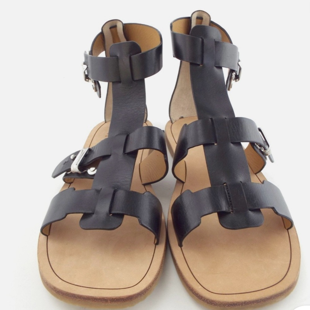 Marc Jacob’s Gladiator Sandal size 8.5, black leather